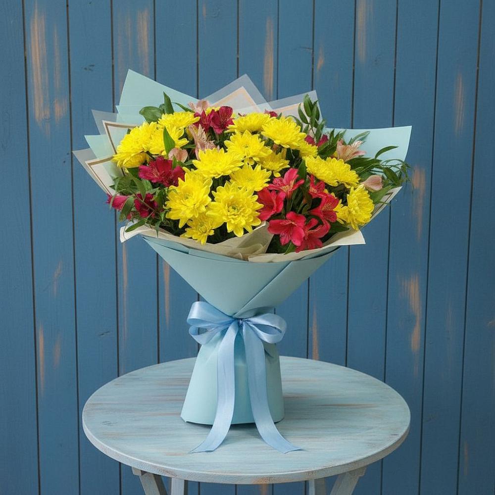 Букет цветов из: Альстромерии и Хризантемы в Юрьеве-Польском