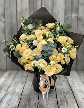 Букет цветов из:  Розы и Лизиантусы #REPLACE_PRED# Юрьеве-Польском
