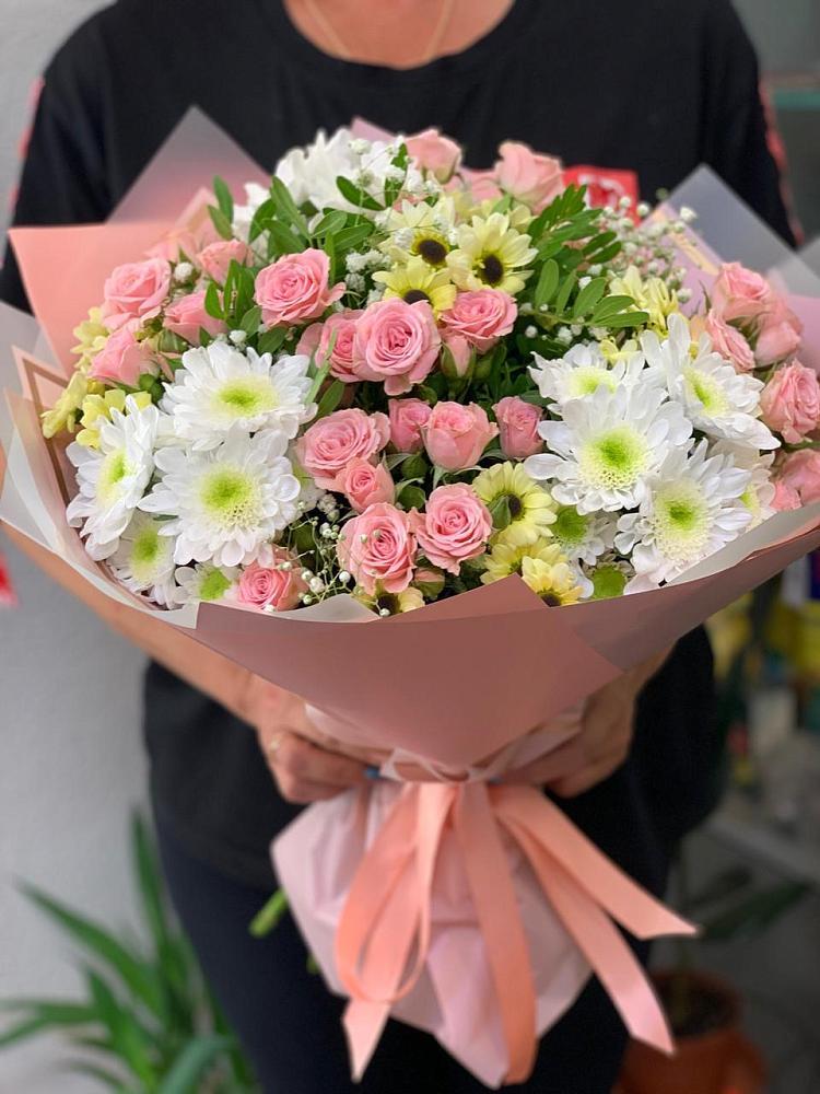 Букет цветов из: Розы и Хризантемы в Юрьеве-Польском