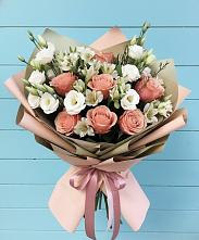Букет цветов из:  Розы, Альстромерии и Лизиантусы в Юрьеве-Польском