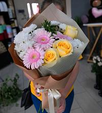 Букет цветов из:  Герберы, Розы и Хризантемы в Юрьеве-Польском