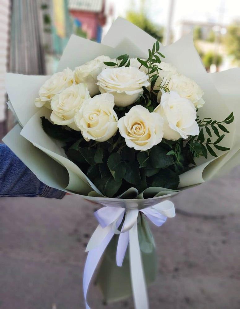 Букет Белые розы Проуд в Юрьеве-Польском