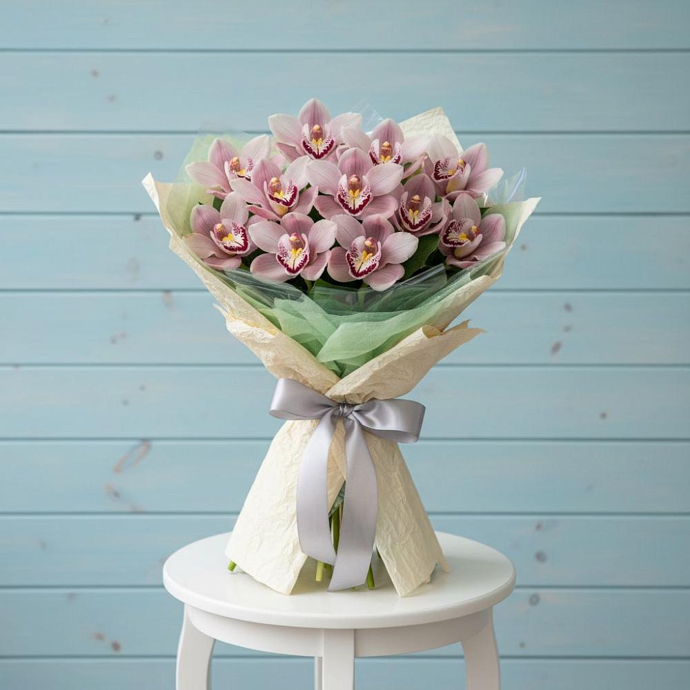 Букет цветов из: Орхидеи и Розы в Юрьеве-Польском