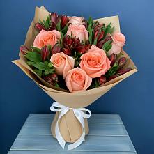 Букет цветов из:  Розы и Альстромерии #REPLACE_PRED# Юрьеве-Польском