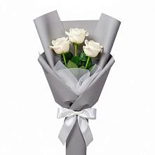 Букет 3 белые розы в Юрьеве-Польском