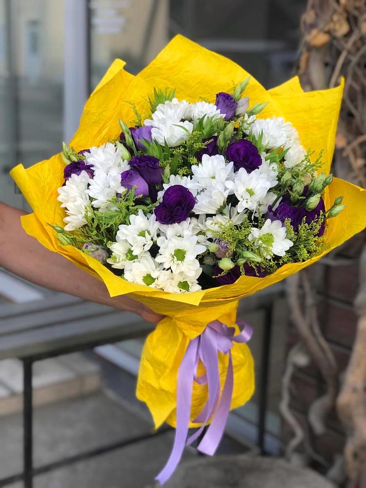 Букет цветов из: Ирисы, Хризантемы и Ромашки в Юрьеве-Польском