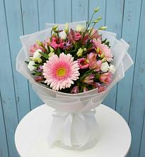 Букет цветов из:  Герберы, Альстромерии и Лизиантусы #REPLACE_PRED# Юрьеве-Польском