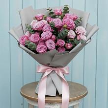 Букет цветов из:  Розы в Юрьеве-Польском